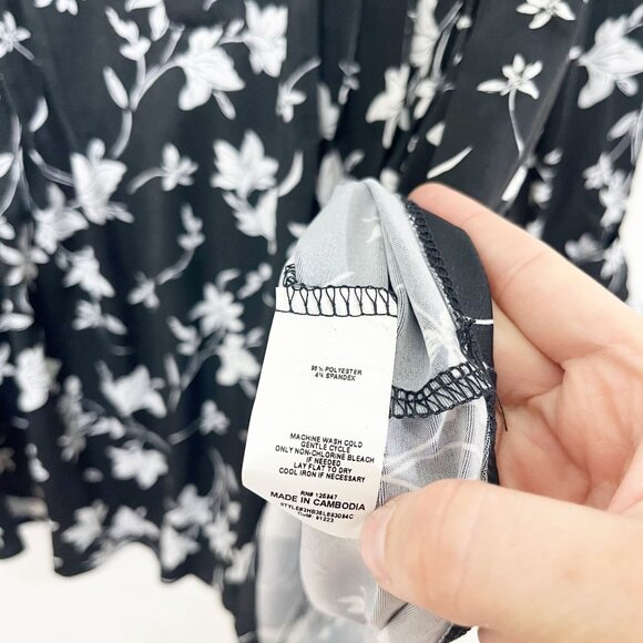 NEW Cocomo Black & White Floral Long Sleeve Blouse Business Casual - Size XL - Picture 5 of 7